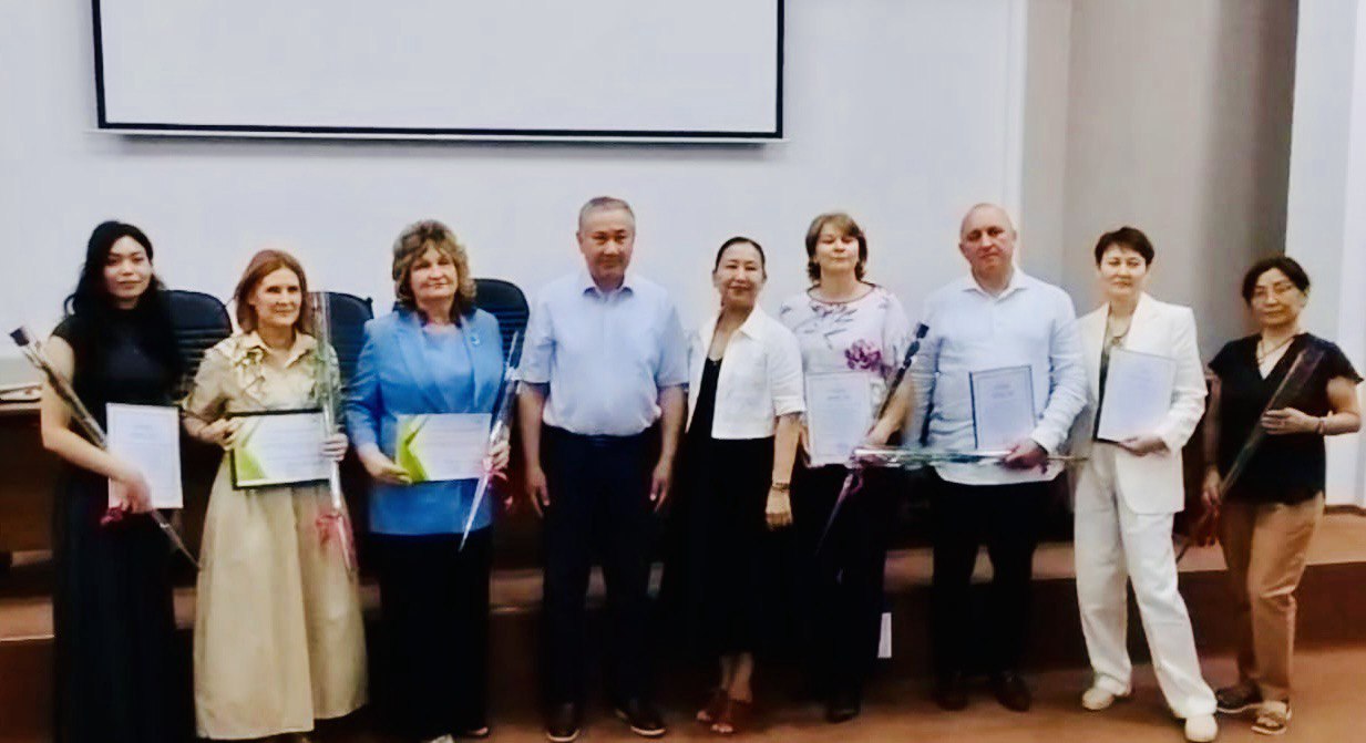 В Алматы состоялось торжественное мероприятие в честь Дня медицинского работника